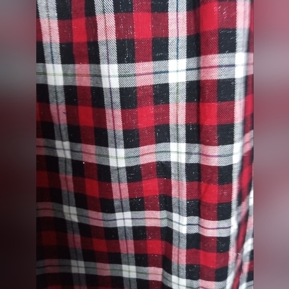 Talbots Black, White & Red Plaid Metallic Cotton Button Down Blouse size Large - Picture 8 of 10